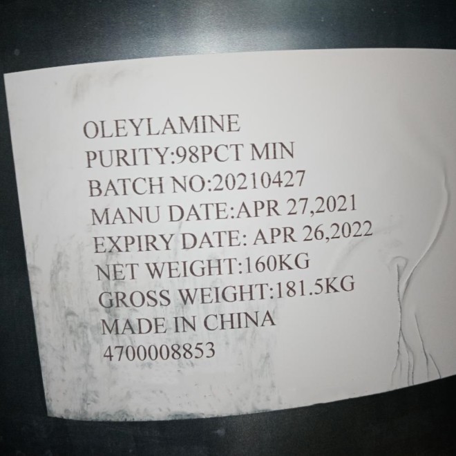 Oleylamine